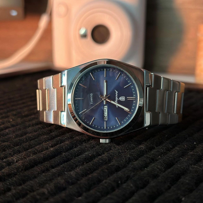 WEXLEIGH SIGNATURE WATCH