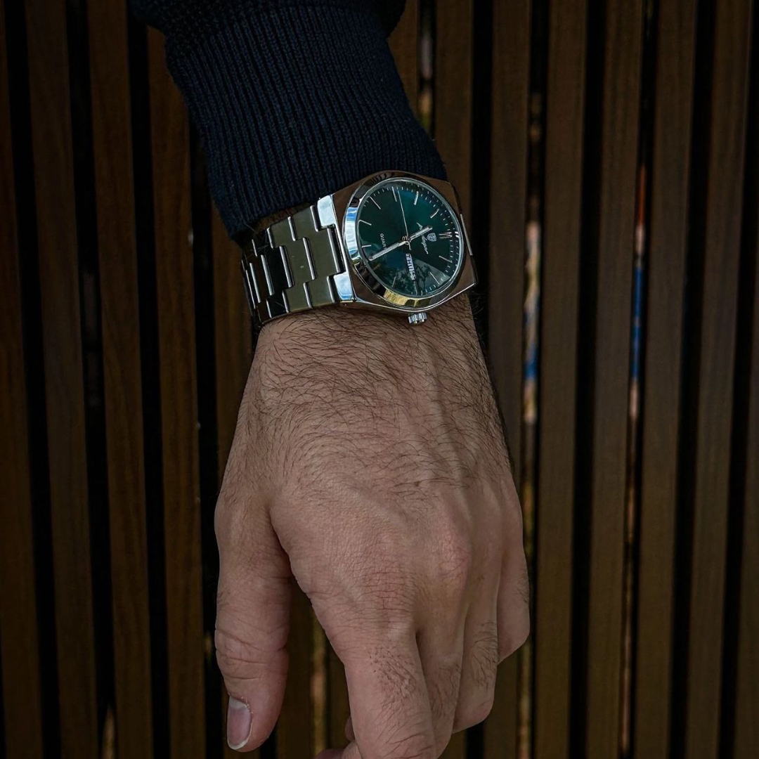 WEXLEIGH SIGNATURE WATCH